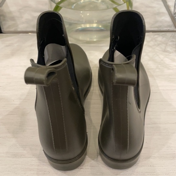 Green Chelsea Rain Boots Ankle A New Day - Picture 4 of 6